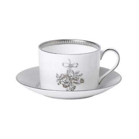 ウィンターホワイト ティーカップ&ソーサー ヒイラギ